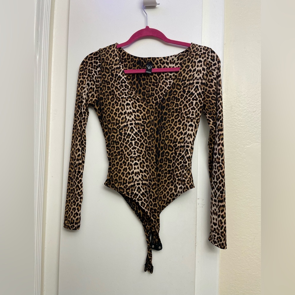 leopard print shirt.